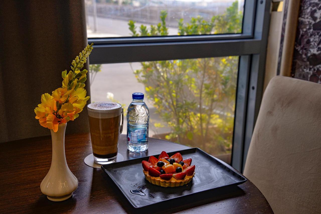 Crown Town Hotel Cidde Dış mekan fotoğraf