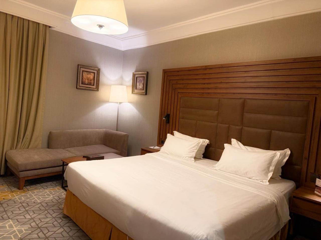Crown Town Hotel Cidde Dış mekan fotoğraf