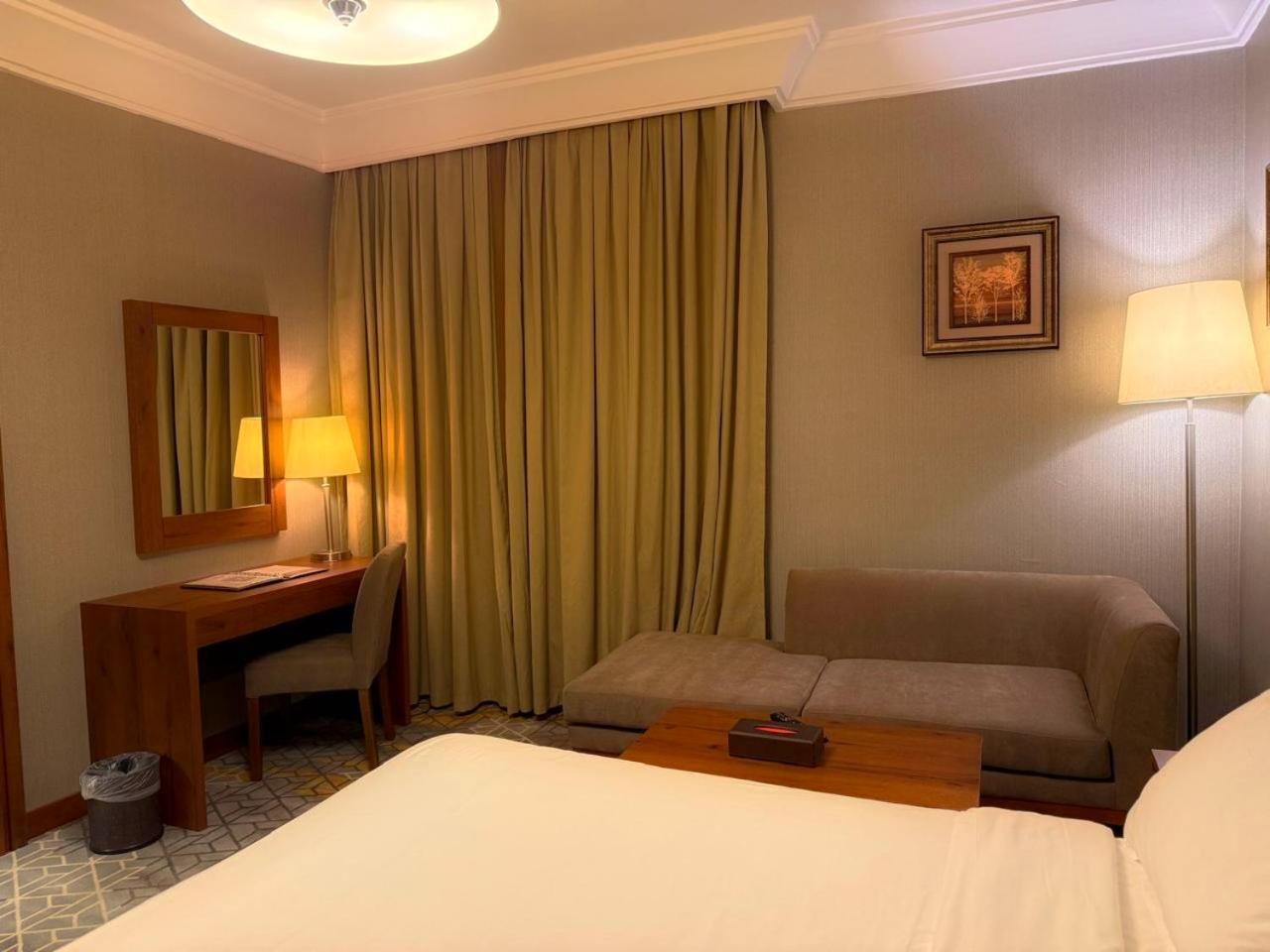 Crown Town Hotel Cidde Dış mekan fotoğraf