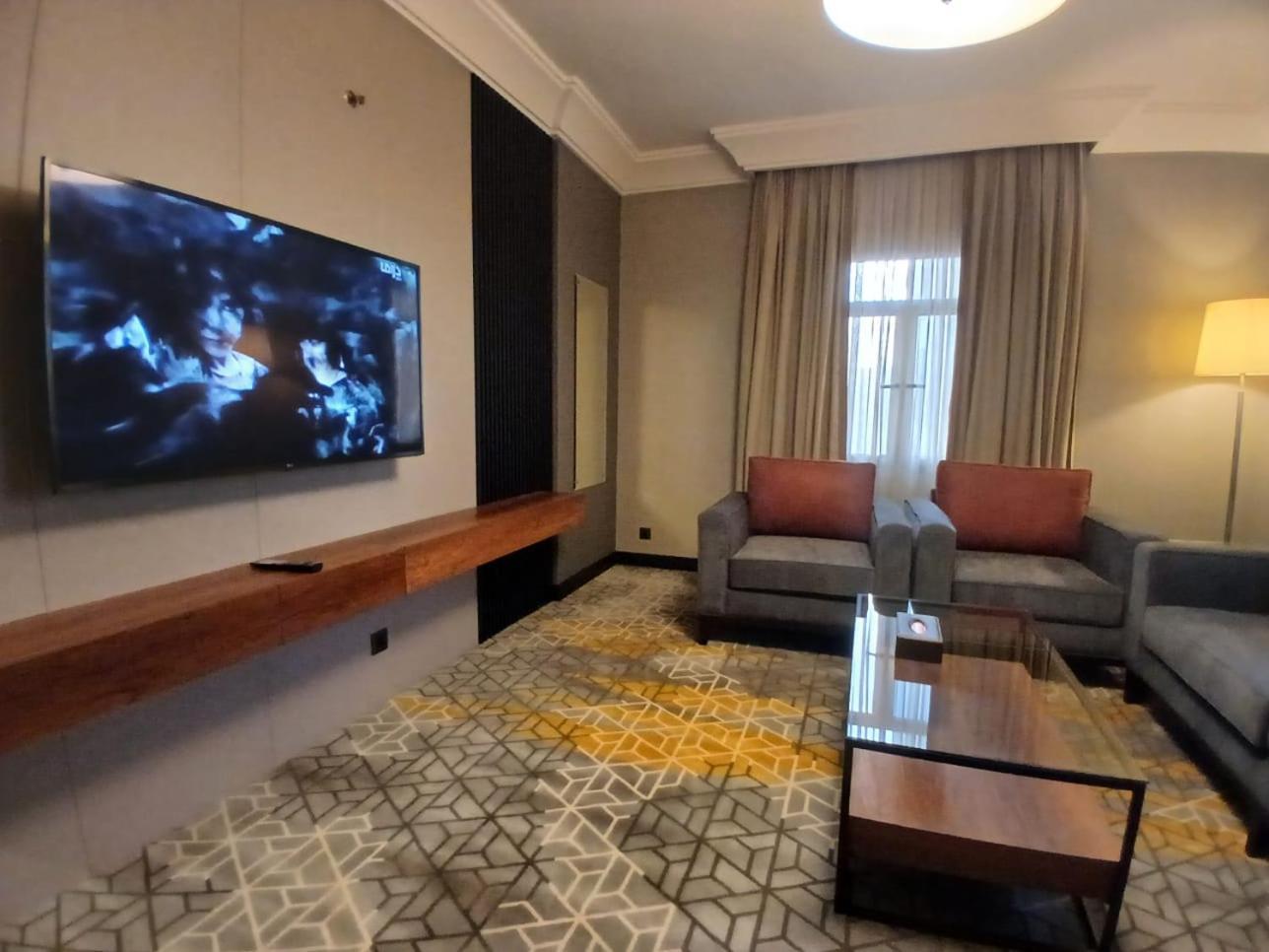 Crown Town Hotel Cidde Dış mekan fotoğraf