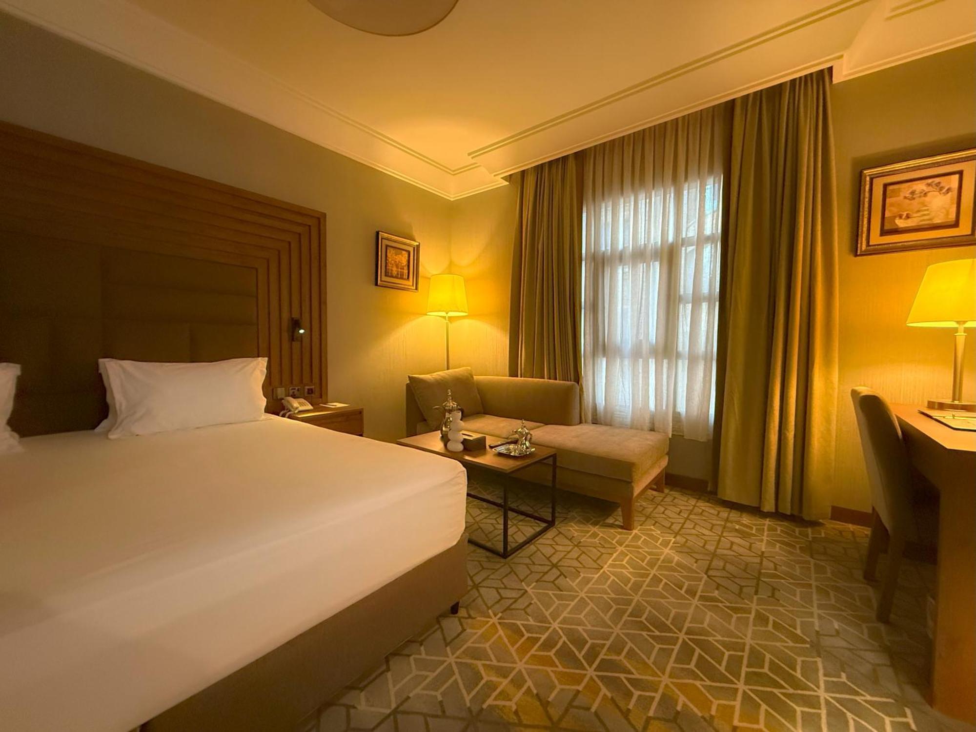 Crown Town Hotel Cidde Dış mekan fotoğraf