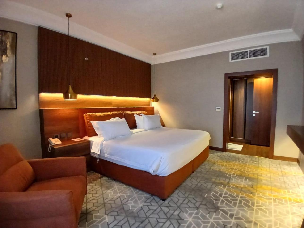 Crown Town Hotel Cidde Dış mekan fotoğraf