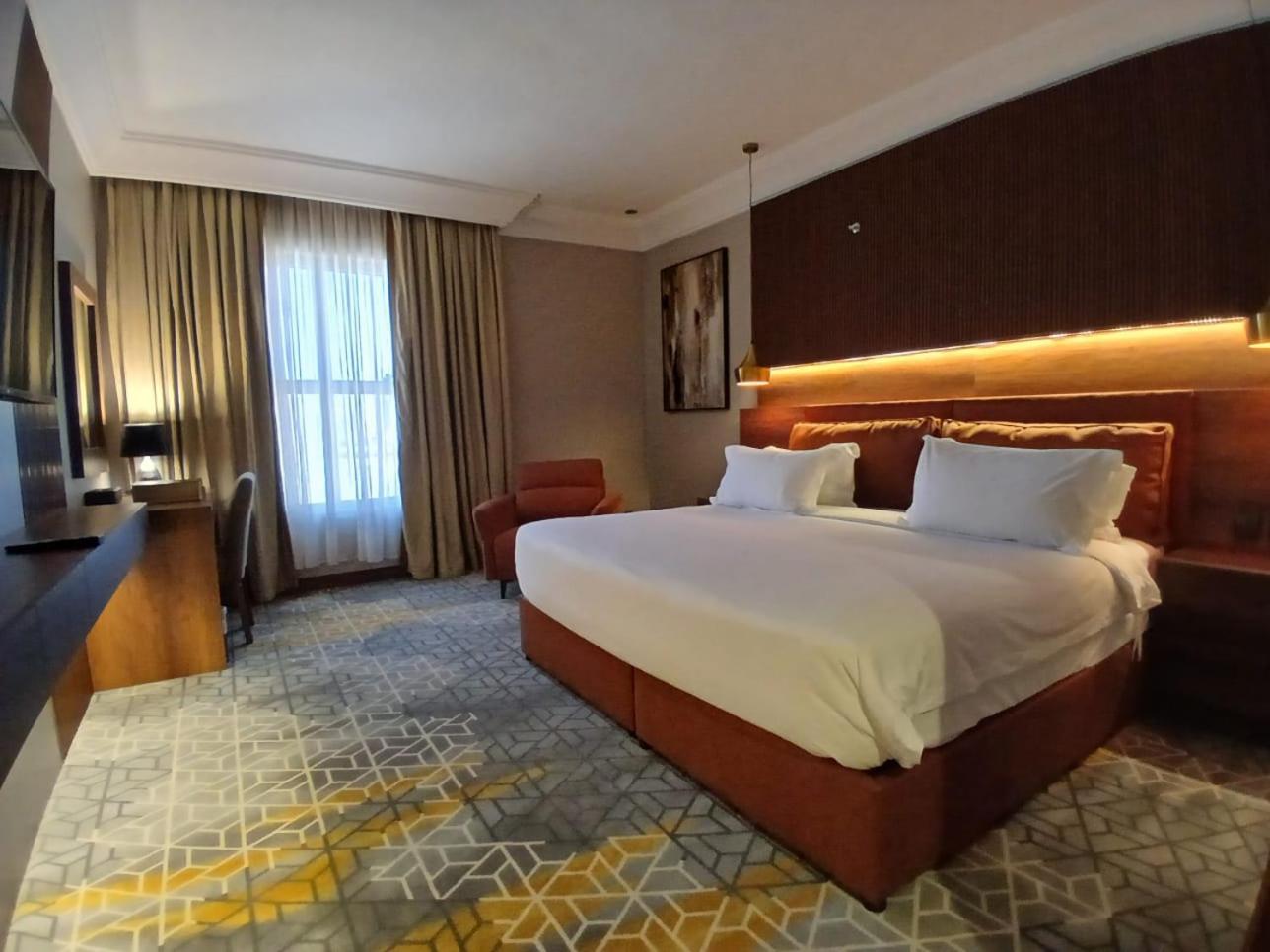 Crown Town Hotel Cidde Dış mekan fotoğraf