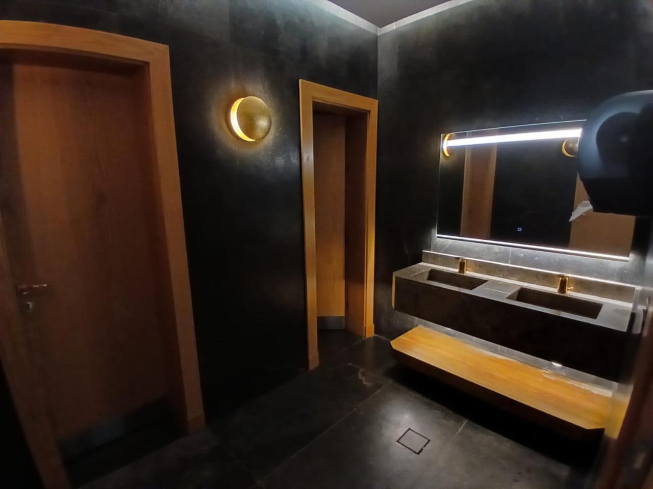 Crown Town Hotel Cidde Dış mekan fotoğraf