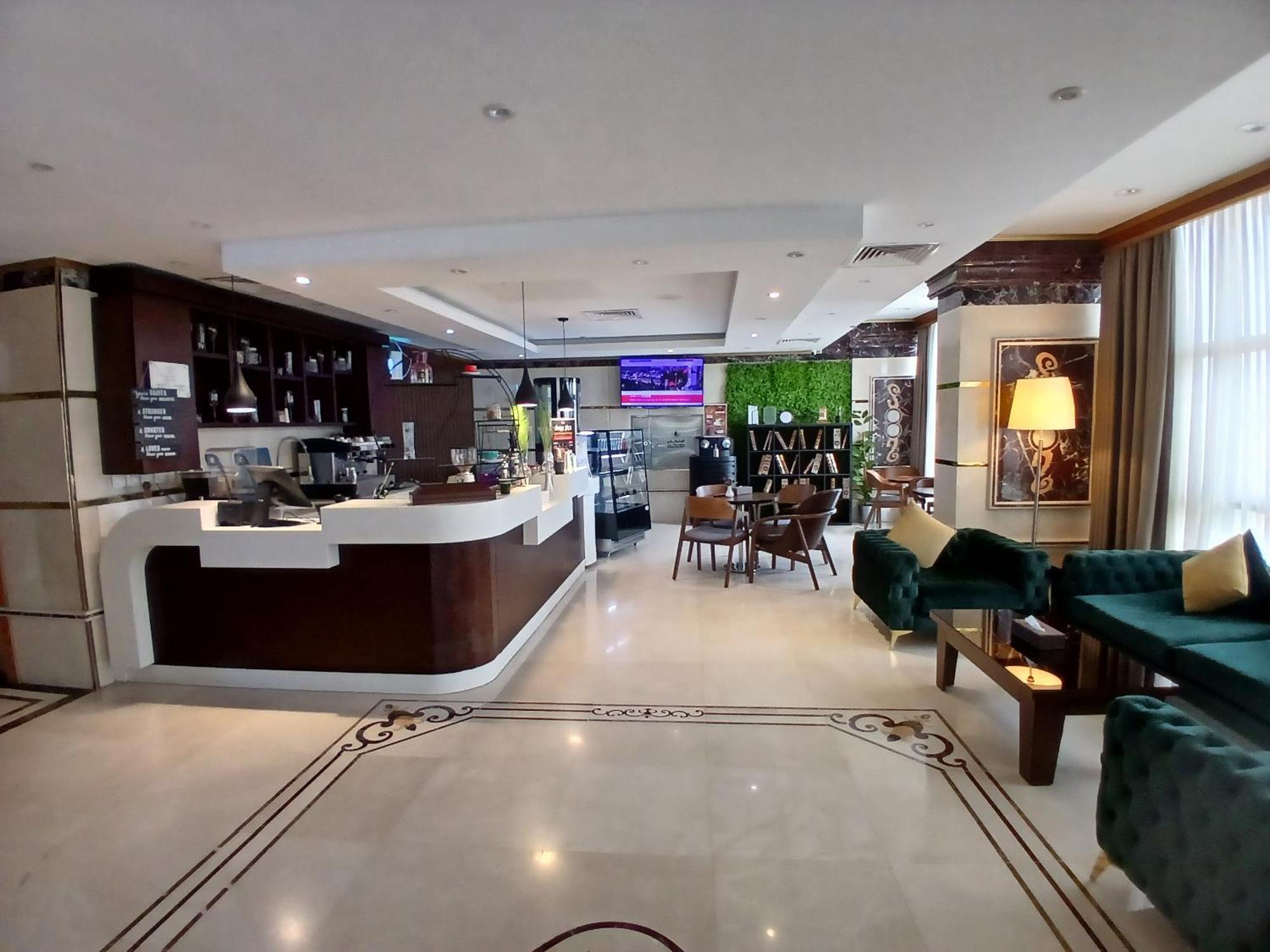 Crown Town Hotel Cidde Dış mekan fotoğraf